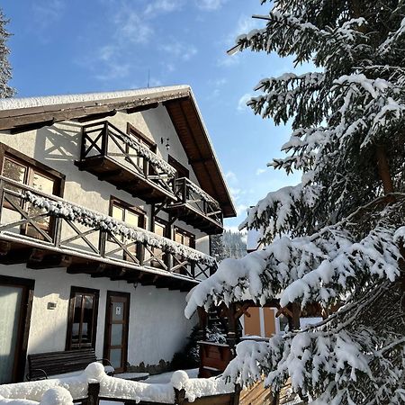 Hotel Любе Jablunyzja Exterior foto