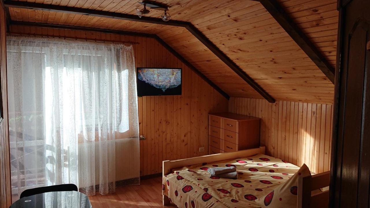 Hotel Любе Jablunyzja Exterior foto
