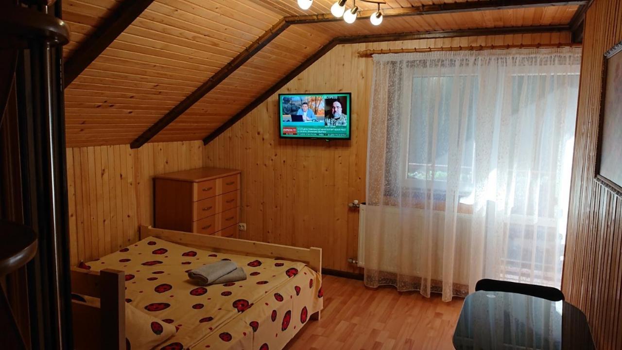 Hotel Любе Jablunyzja Exterior foto