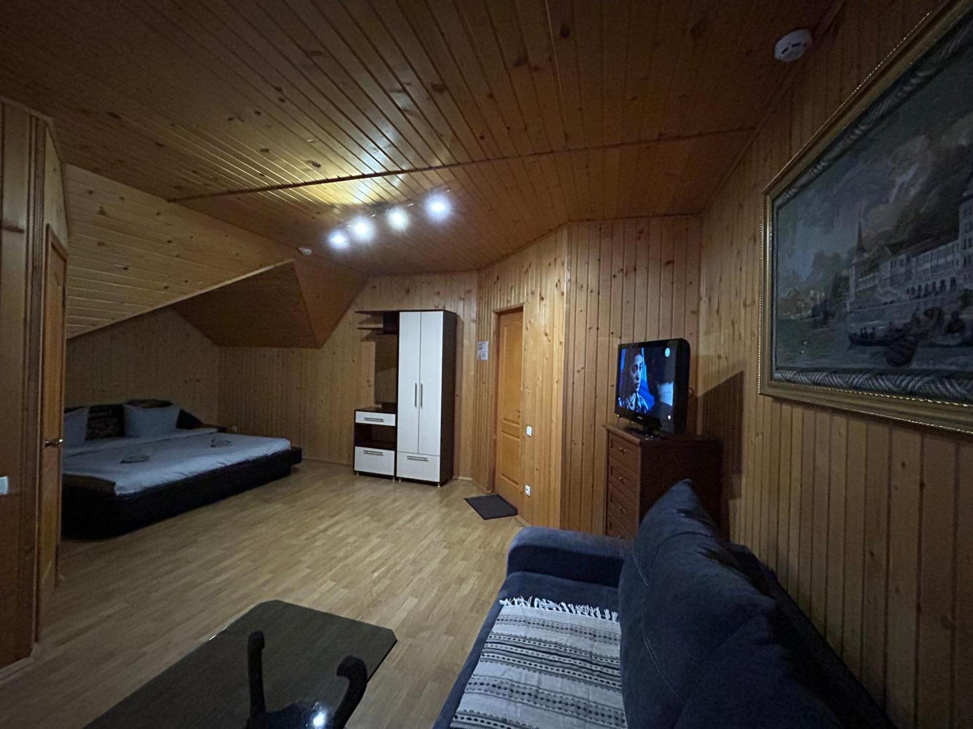 Hotel Любе Jablunyzja Exterior foto
