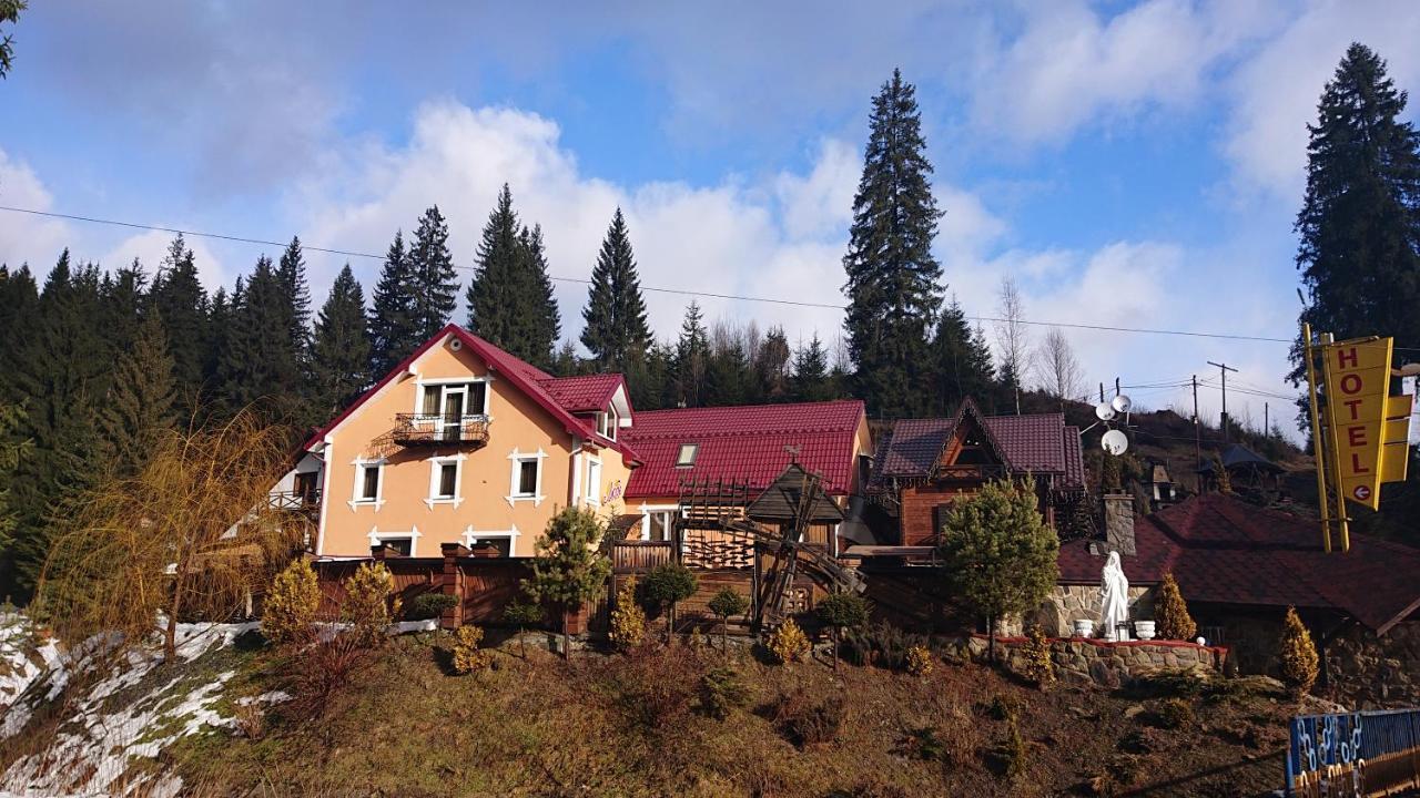 Hotel Любе Jablunyzja Exterior foto