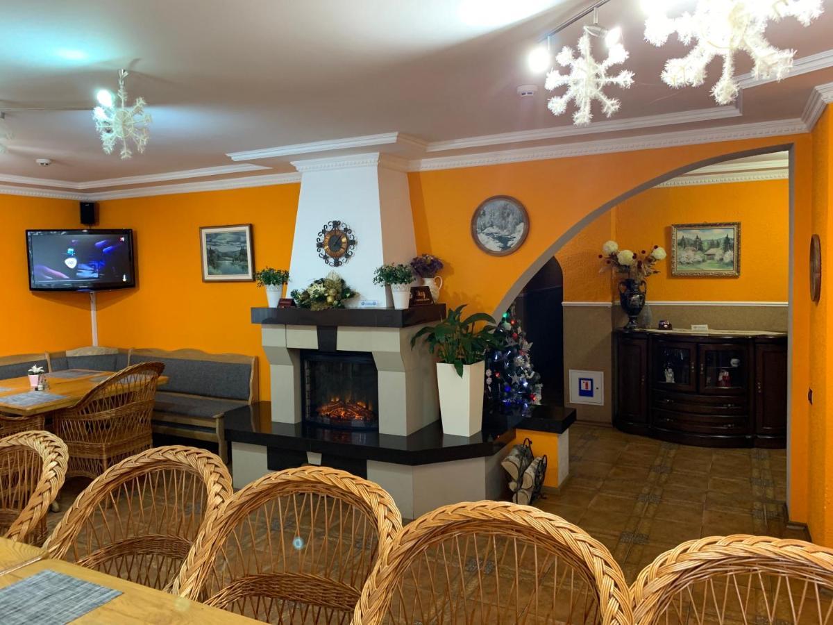 Hotel Любе Jablunyzja Exterior foto